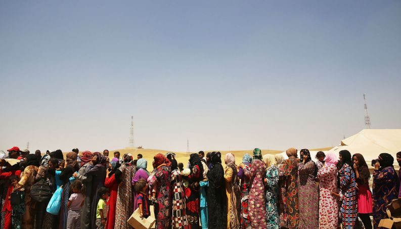 mulher refugiada siria arabe