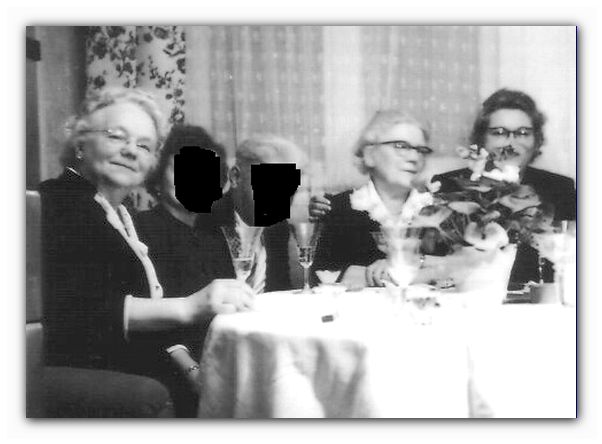 [Dora mit zwei Tanten, 1959]
