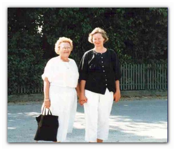 [Renate Seifert mit Dora am Bodensee, 1987]